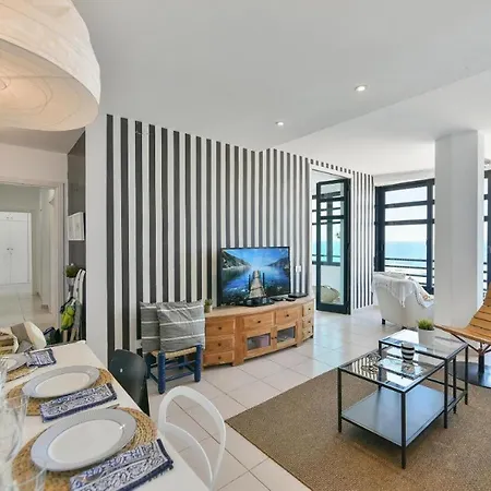 Daire Spectacular 3-bedroom Ocean View In Canteras Las Palmas de Gran Canaria