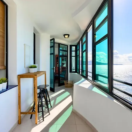 Spectacular 3-bedroom Ocean View In Canteras * Las Palmas de Gran Canárias