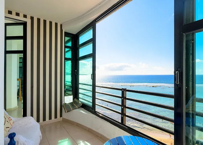 Spectacular 3-bedroom Ocean View In Canteras Appartement Las Palmas de Gran Canaria
